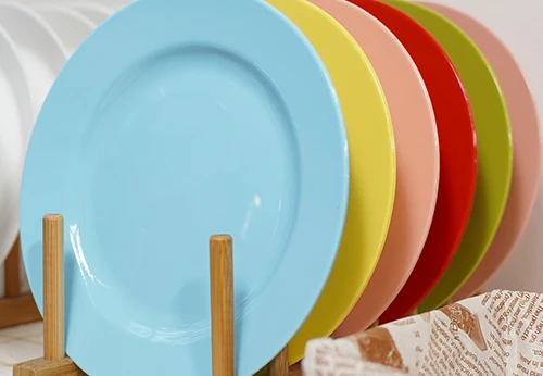 Platos de plastico